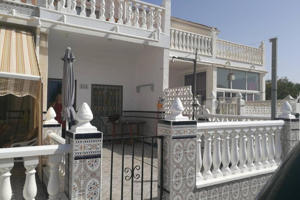 Bungalov U Ruzove Laguny Torrevieja Exterior photo